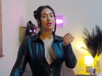I love to make you entertainme on cam, making me laugh at your little dicklette and following my commands and instructions. Be ready to entertain me good and do your best to make me smile.