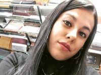 camslut fingering pussy ChloeSolivan