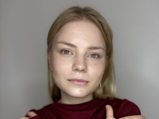 camgirl masturbating with sextoy DelenaLabonne
