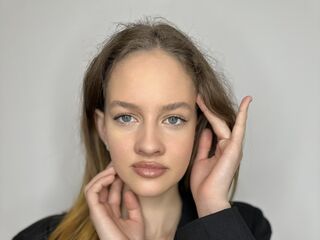 live webcam model KoriHallquist