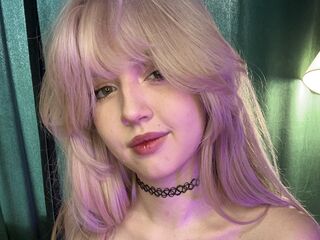 live webcam girl LucyStars