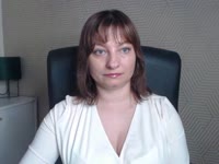 Close your eyes… My soft blonde hair brushes against your skin as I lean over you. My 75C curves press lightly against your back while my hands explore every inch of you, slow and warm at first… then firmer, making you gasp. My blue-green eyes lock on yours in the candlelight, half-angel, half-devil, deciding whether to spoil you… or tease you until you beg like in the best scenes of Fast & Furious – fast, intense, and unforgettable.