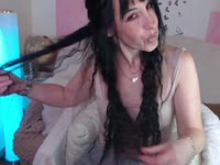 Bonsoir à tous, je suis Coralou. Ici pour créer un espace où la sensualité et l’élégance se rencontrent. J’aime partager des moments intimes, pleins d’excitation,je vous invite à me rejoindre pour des échanges sincères et des instants inoubliables. Laissez-vous emporter par la magie du moment.&nbsp;L’un de mes péchés mignons , c’est les petites chiennes soumises Tu es là pour me satisfaire, pour obéir, pour vibrer sous mon contrôle. Je sais exactement comment te faire perdre le contrôle, comment te faire supplier sans même te toucher…mais toujours selon MES règles .Mes spécialités : EN PV JE NE ME DESHABILLE PAS SAUF SI TU ME FAIS VIBRER,,VIP EXCLUSIVEMENT, dirty talk ,masturbation doigts et dildo, domination (CEI,SPH, JOI), rôle play