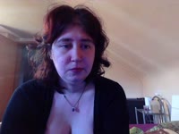 Hallo, ich bin Lucy, 33 Jahre alt und liebe es mich vor der Webcam zu zeigen. Vor allem macht mir Cam2Cam Spass.