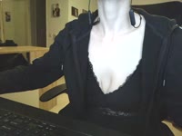 Hi  everything ok? Nice to see you here do you love big tits? Then your just right here