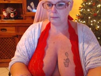 i am a  BBW  lady   wiht   big  boobs   nice   big  round  as   aswell  i  like   to  give  you  the  best    blow  job   you ever  had   you want  to  know  more    come  and   ask me      see   you  HORNY  DEVILS