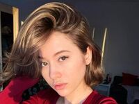 cam girl playing with vibrator MarvisHey