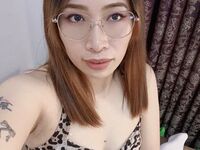 hot girl ThylaMax