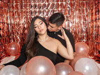 cam couple chat room ChloeAndAdam