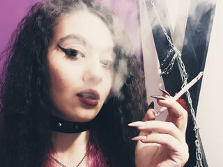 cam girl bondage livecam MadeleineLynn