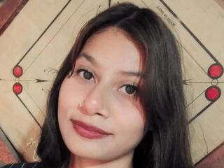 camslut masturbating AlijhaLucas