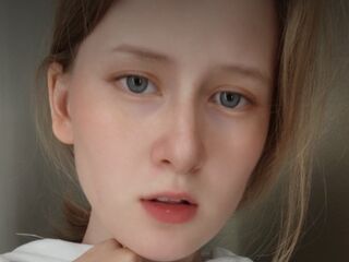 free webcam chat AmyCollege