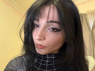 topless webcamgirl AngelesKestle