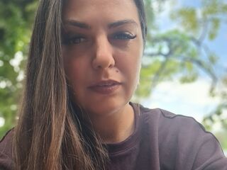 camgirl porn web cam AryaMalone