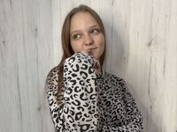 cam girl playing with vibrator CandaceLir