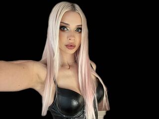 girl fingering bald pussy CarlaKats