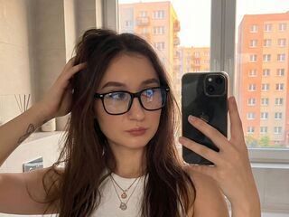 masturbating camgirl DenaGaters