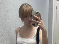 sexy webcamgirl DonetteOkada