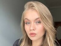 adult videochat webcam ElaraBrooks