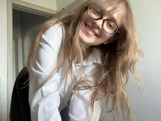 naked webcam girl picture EmiliaWeber