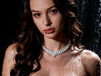 mastubating web cam girl EmilyShiny