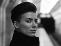 naughty camgirl masturbating with vibrator FarahBurn