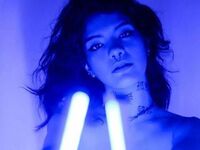 hot cam girl masturbating with dildo HinataDarky