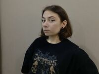 camgirl masturbating with dildo JackelineBatt