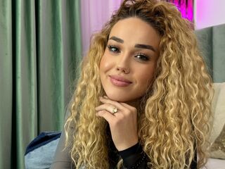 cam girl playing with vibrator JessyJill