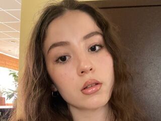 cam girl fingering JulyLarain