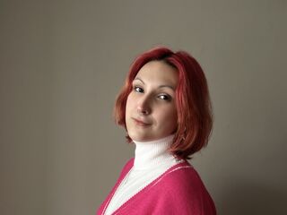 beautiful webcam girl LesliMahone