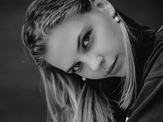 naked girl with live cam masturbating LilithTinshemet