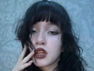 free live chatroom LouisePerrish