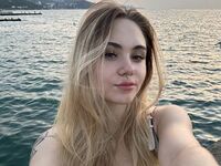 webcamgirl LunaMillie