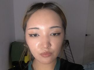 hot striptease cam MiaChinessa