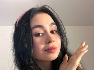 camslut topless MinnieMile