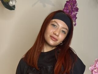 camwhore fingering shaved pussy MonaDobin