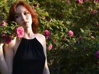 naked webcam girl photo MyrtaGulliver