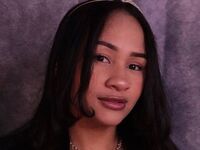 camgirl shaving pussy NicolleMari