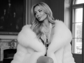 hot live cam SerenaStar