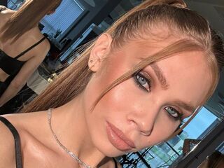 camgirl webcam pic TawnyaCarwell