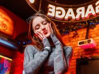 nude gamgirl XeniaUsher