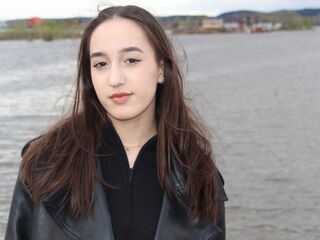 sexcam picture YukoTackes